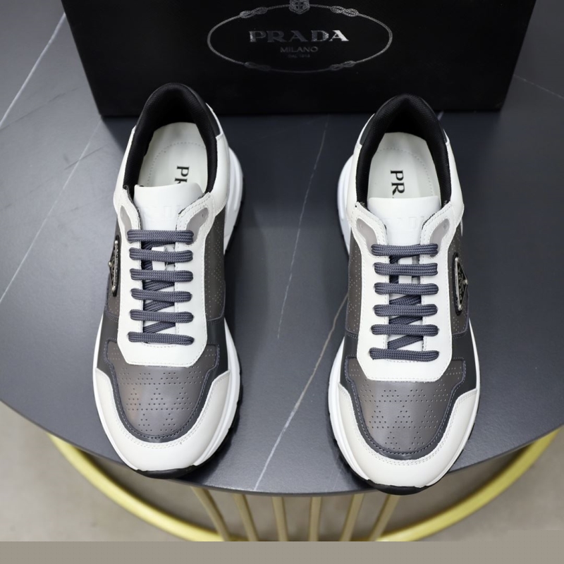 Pra*a casual shoes